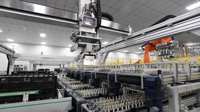 光伏支架材料：碳钢与铝合金的优劣解析